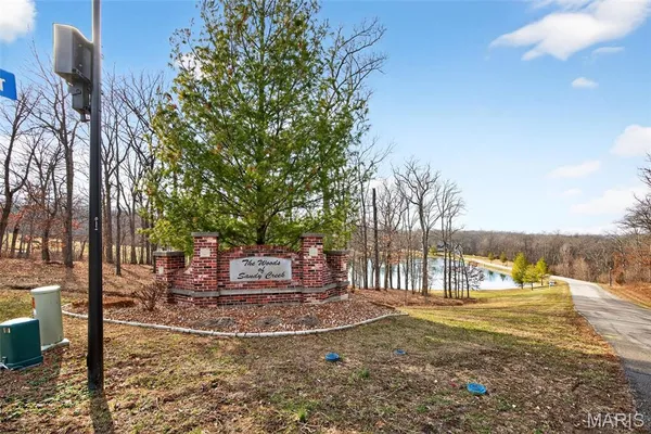 $200,000 | 35 Woodline Drive, Winfield, MO 63389