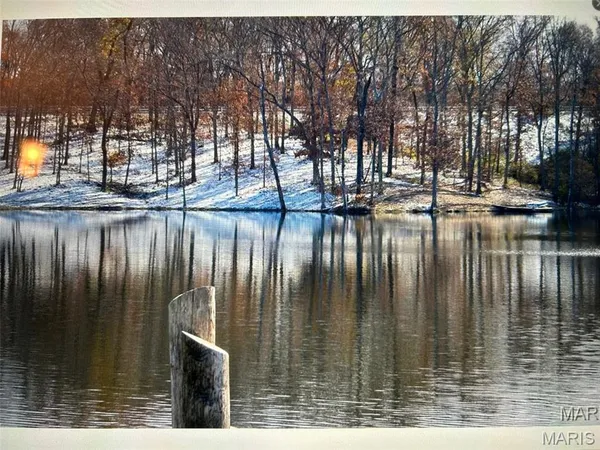 $200,000 | 35 Woodline Drive, Winfield, MO 63389