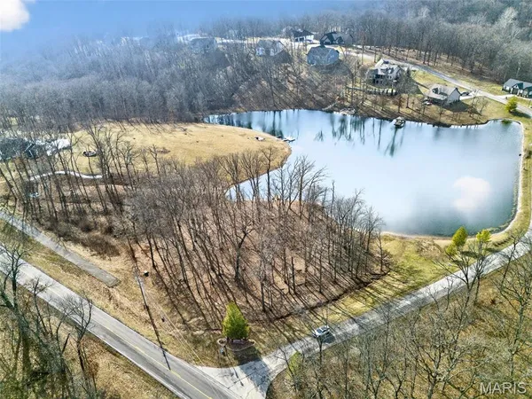 $200,000 | 35 Woodline Drive, Winfield, MO 63389