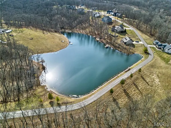 $200,000 | 35 Woodline Drive, Winfield, MO 63389