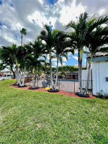 $2,525 | 562 Northwest 82nd Place, Unit 309, Miami, FL 33126