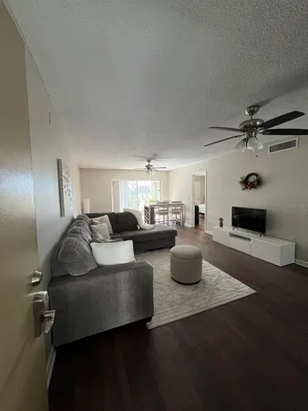 $1,750 | 102 Palmetto Court, Unit 2, Oldsmar, FL 34677