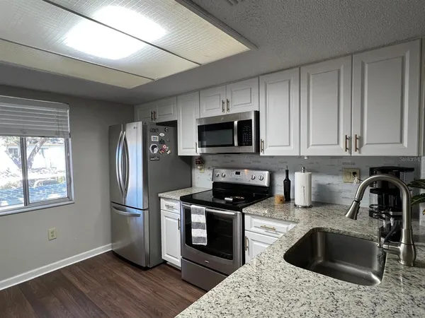 $1,750 | 102 Palmetto Court, Unit 2, Oldsmar, FL 34677