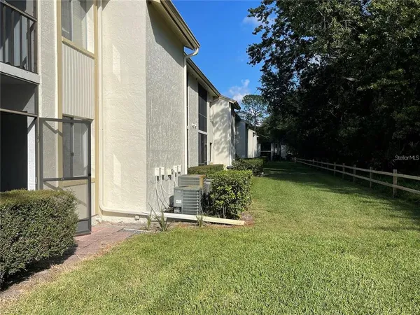 $1,750 | 102 Palmetto Court, Unit 2, Oldsmar, FL 34677