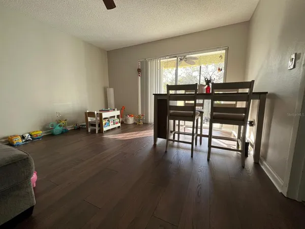 $1,750 | 102 Palmetto Court, Unit 2, Oldsmar, FL 34677