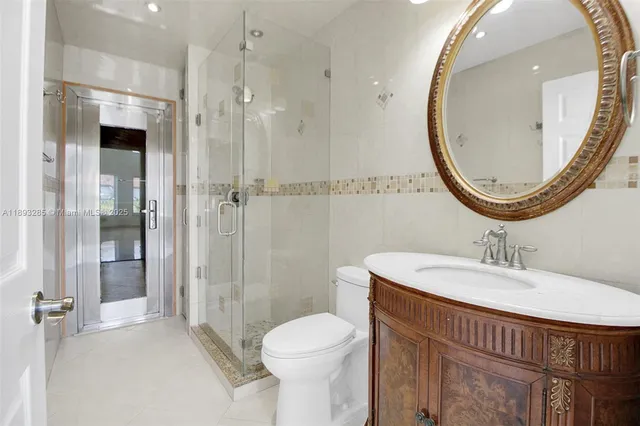 $999,900 | 8416 Northwest 201st Street, Hialeah, FL 33015