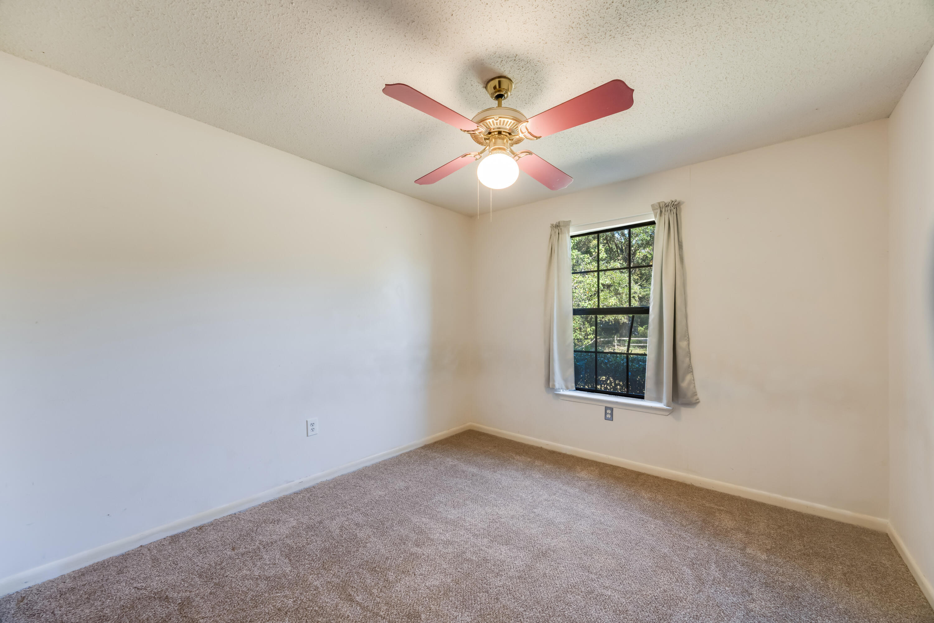 3382 Polly Lane Crestview, FL 32539 - Photo 19 of 31 3382 2nd Bed1