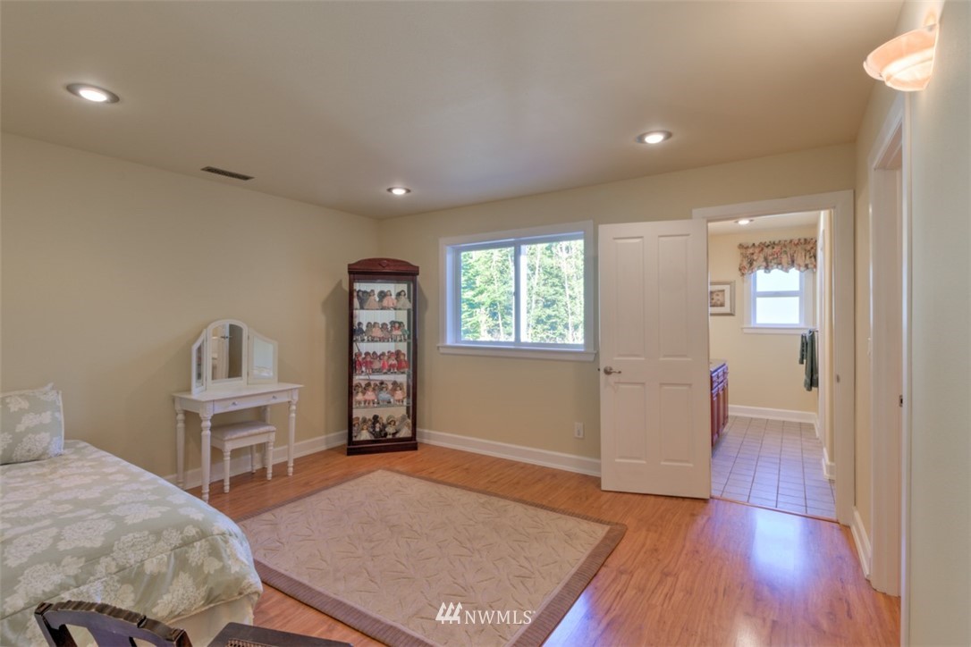 184 Capitol Ridge Road Oakville, WA 98568 - Photo 13 of 25