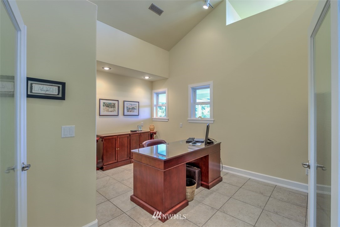 184 Capitol Ridge Road Oakville, WA 98568 - Photo 3 of 25