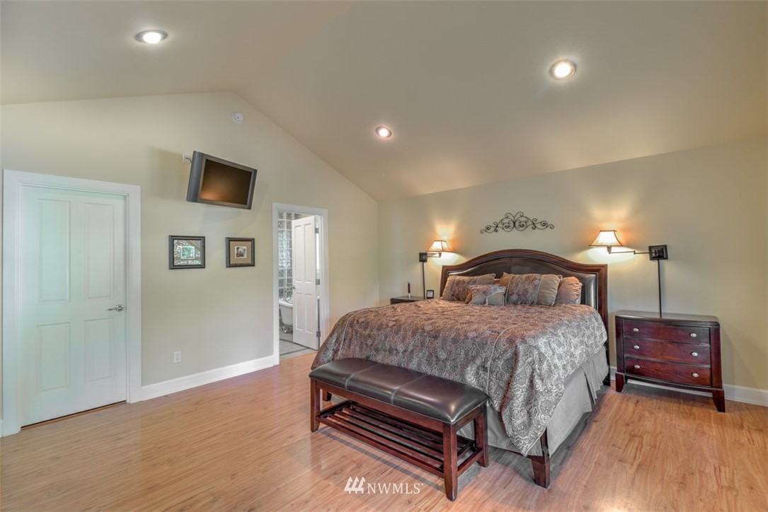184 Capitol Ridge Road Oakville, WA 98568 - Photo 6 of 25