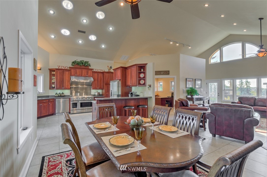 184 Capitol Ridge Road Oakville, WA 98568 - Photo 9 of 25