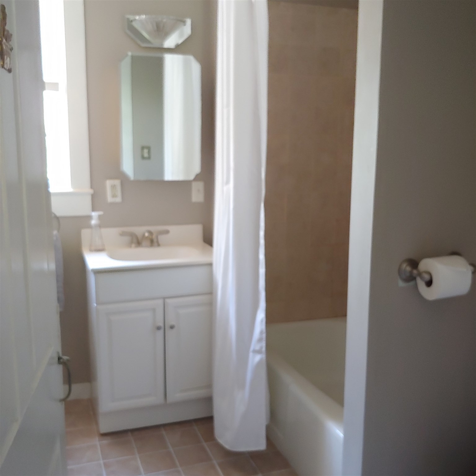 14 Bittersweet Lane, Unit 3 Exeter, NH 03833 - Photo 11 of 28