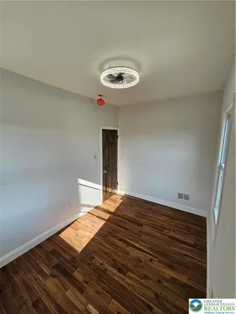 $2,400 | 912 Spring Garden Street, Easton, PA 18042