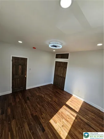$2,400 | 912 Spring Garden Street, Easton, PA 18042