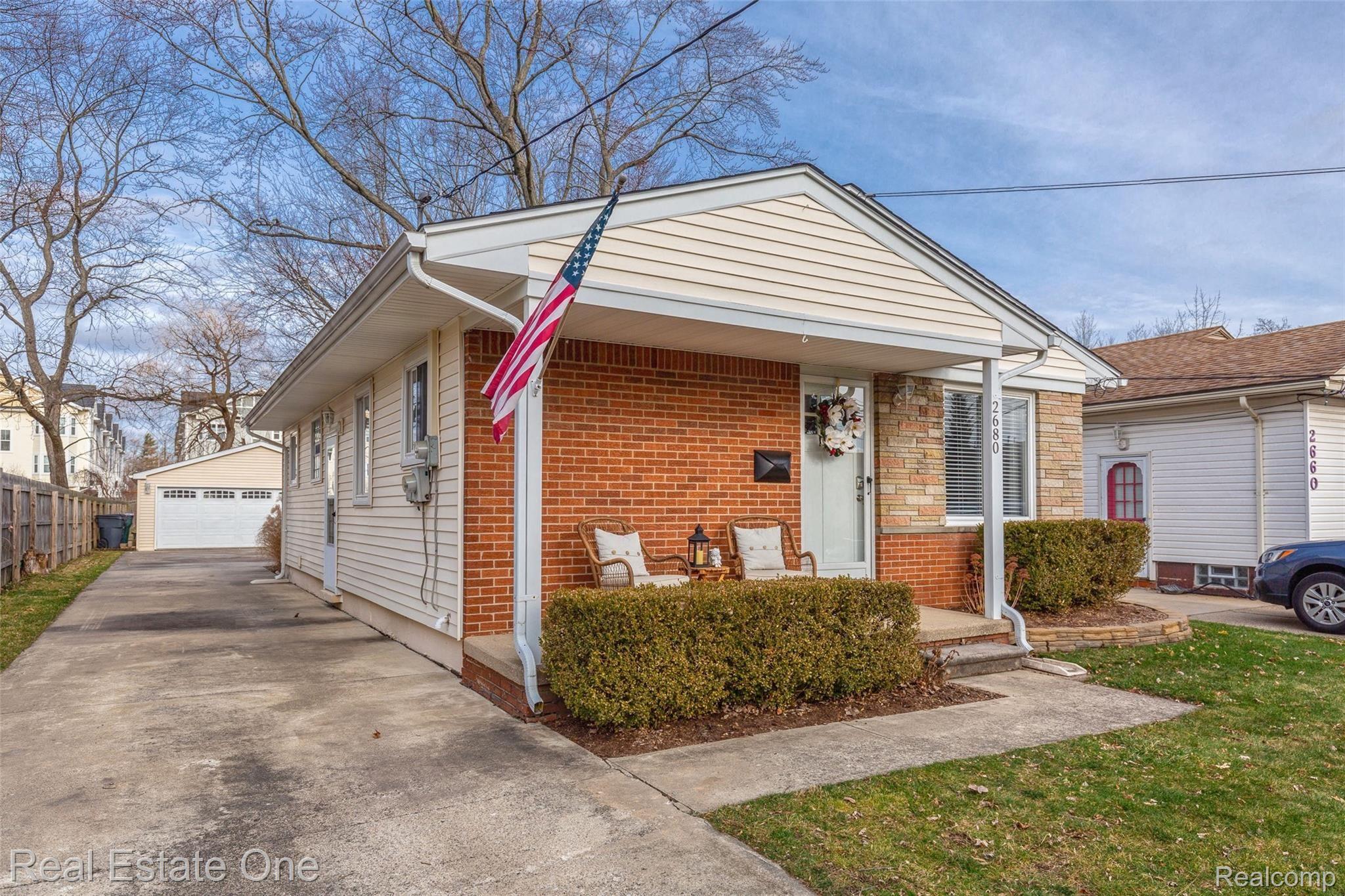 2680 Columbia Road Berkley, MI 48072 - Photo 1 of 29 Welcome home!!!