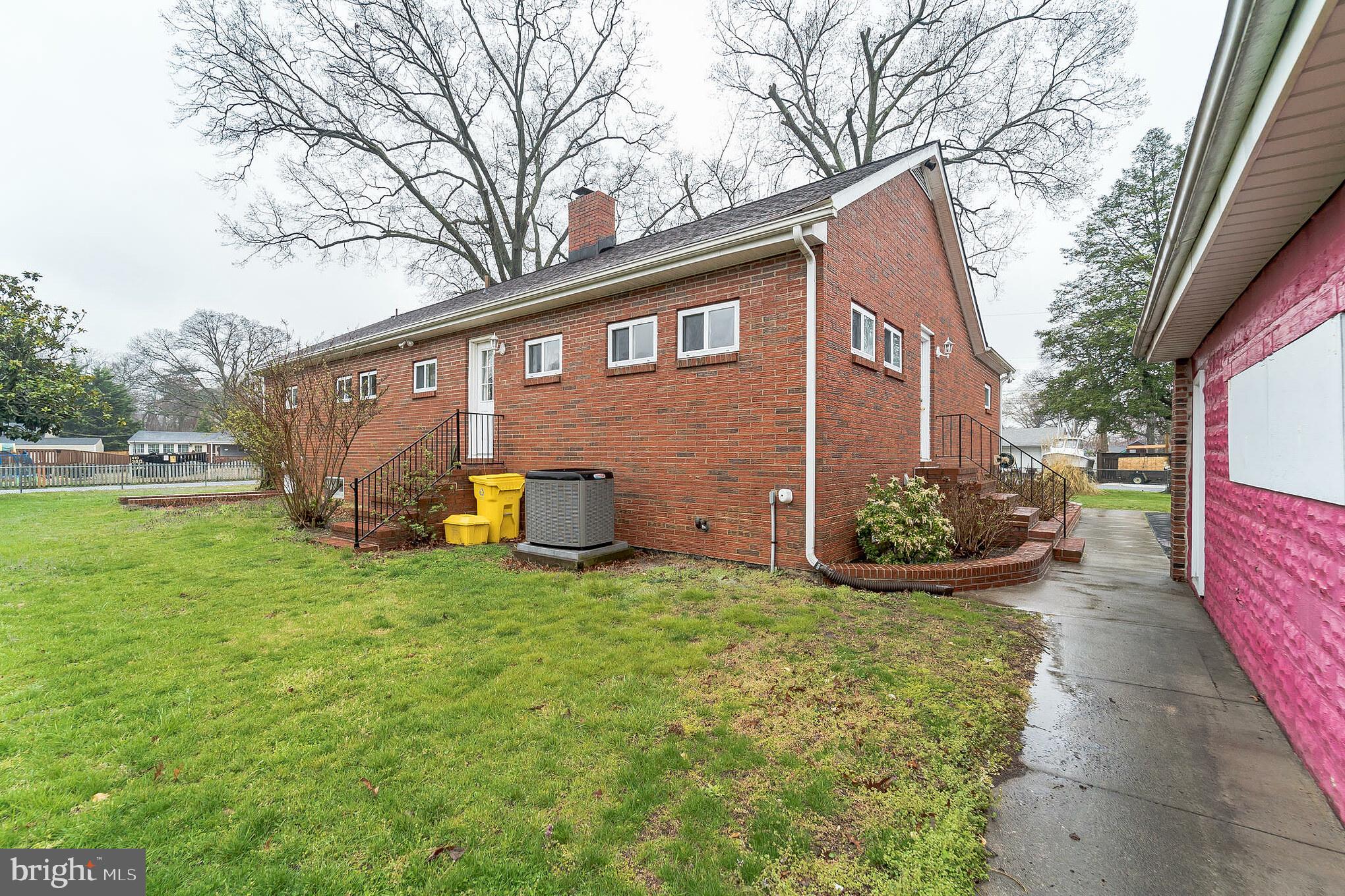 7815 Bertha Road Pasadena, MD 21122 - Photo 3 of 14 Gallery Image 3