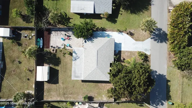 $420,000 | 211 Ave De Paz, Indialantic, FL 32903