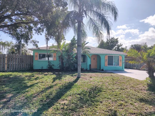 $420,000 | 211 Ave De Paz, Indialantic, FL 32903