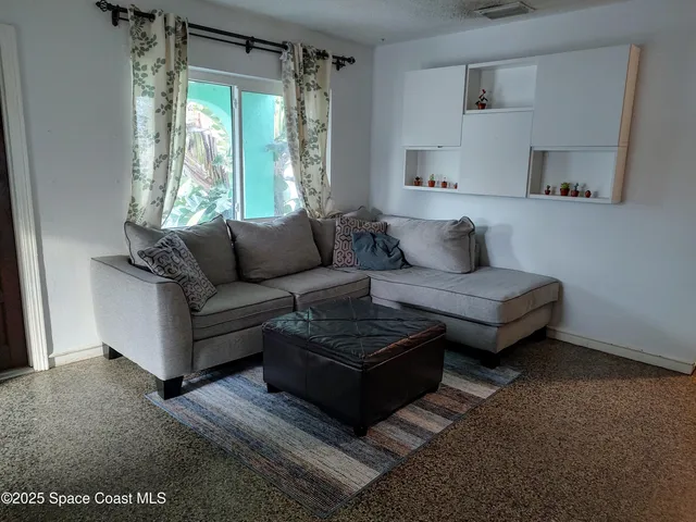 $420,000 | 211 Ave De Paz, Indialantic, FL 32903