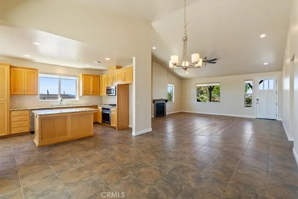 $850,000 | 5880 Silverado Place, Paso Robles, CA 93446