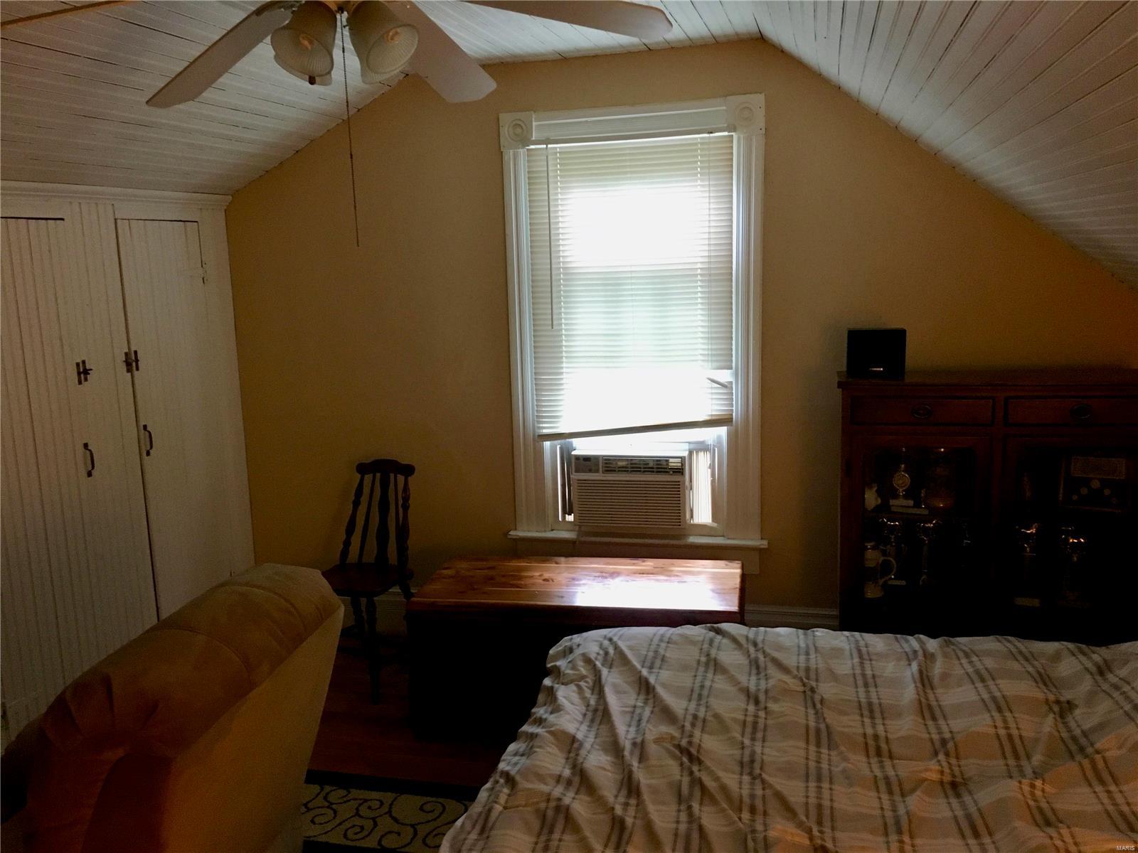 225 Brown Road St. Peters, MO 63376 - Photo 13 of 34
