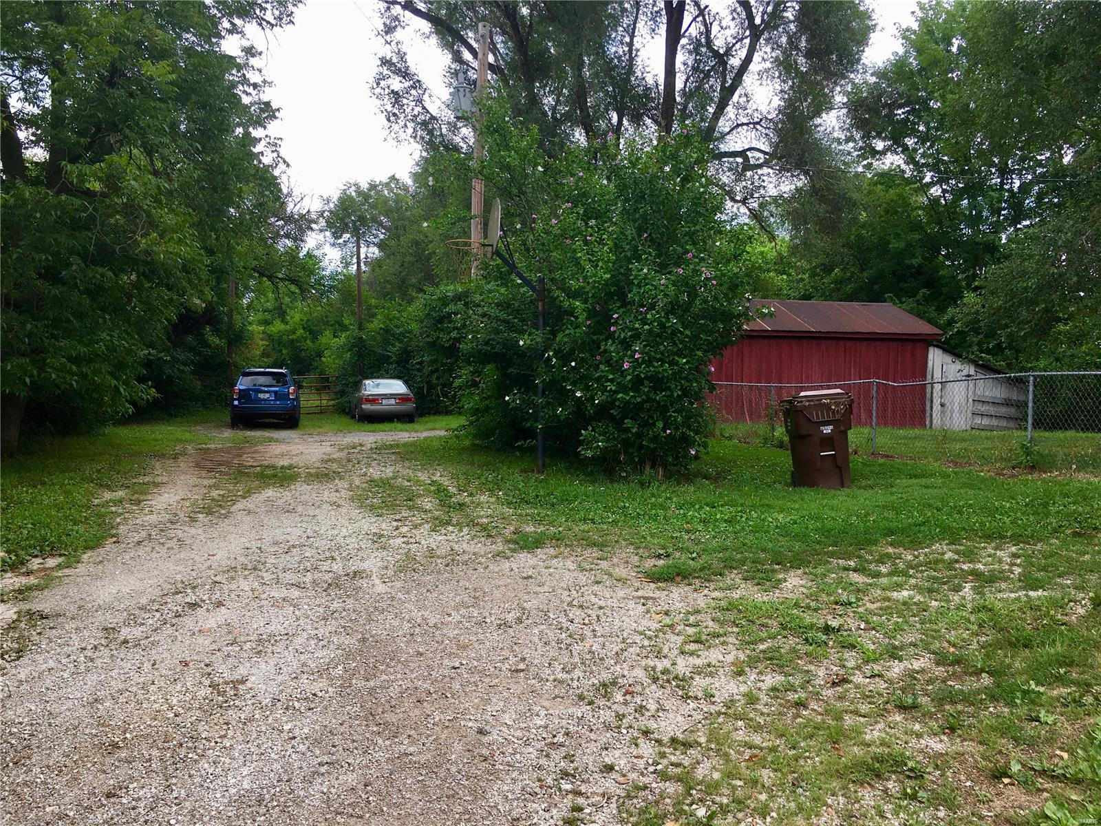 225 Brown Road St. Peters, MO 63376 - Photo 20 of 34