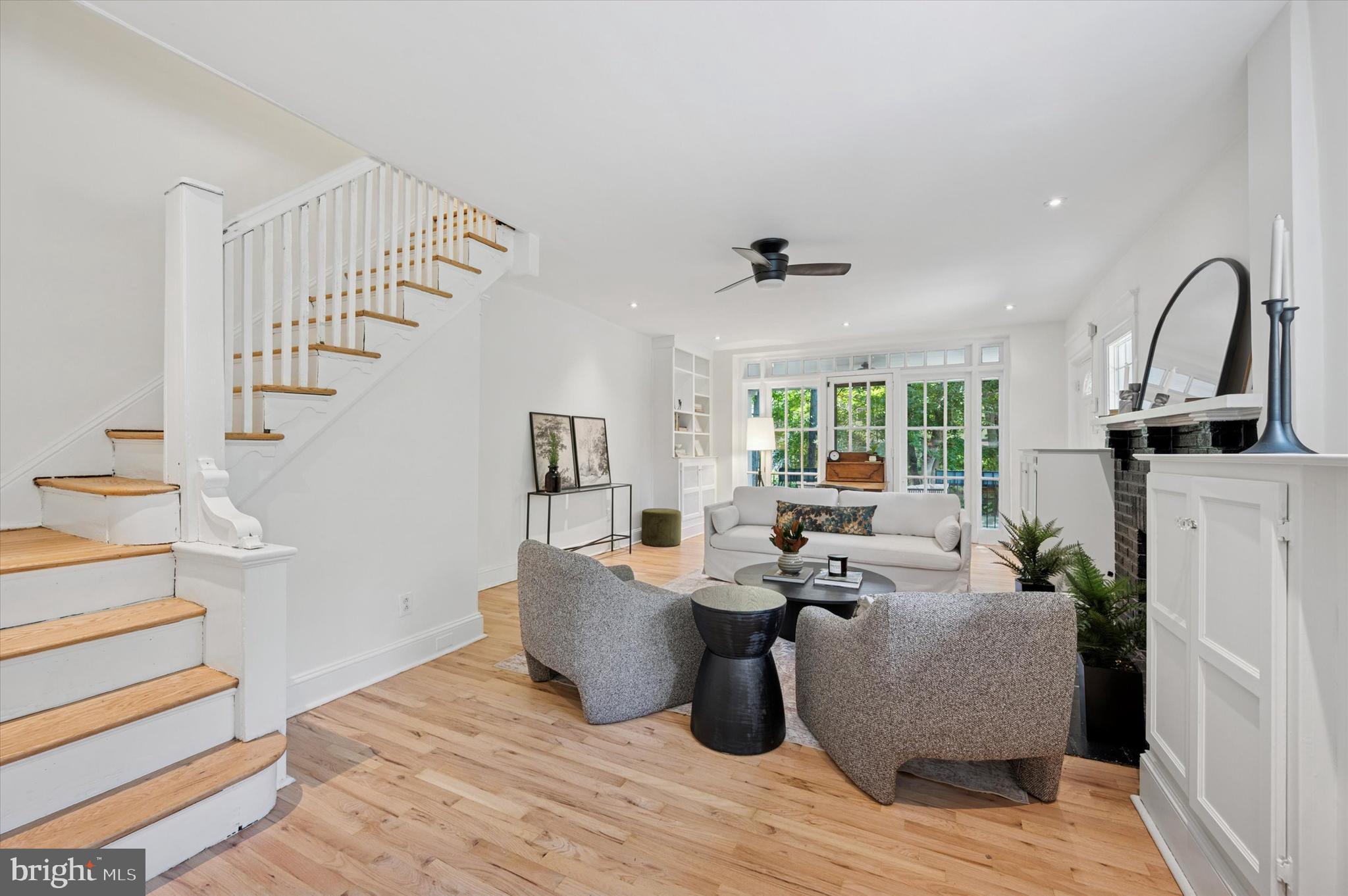 525 Burnham Road Philadelphia, PA 19119 - Photo 13 of 36 a living room with furniture