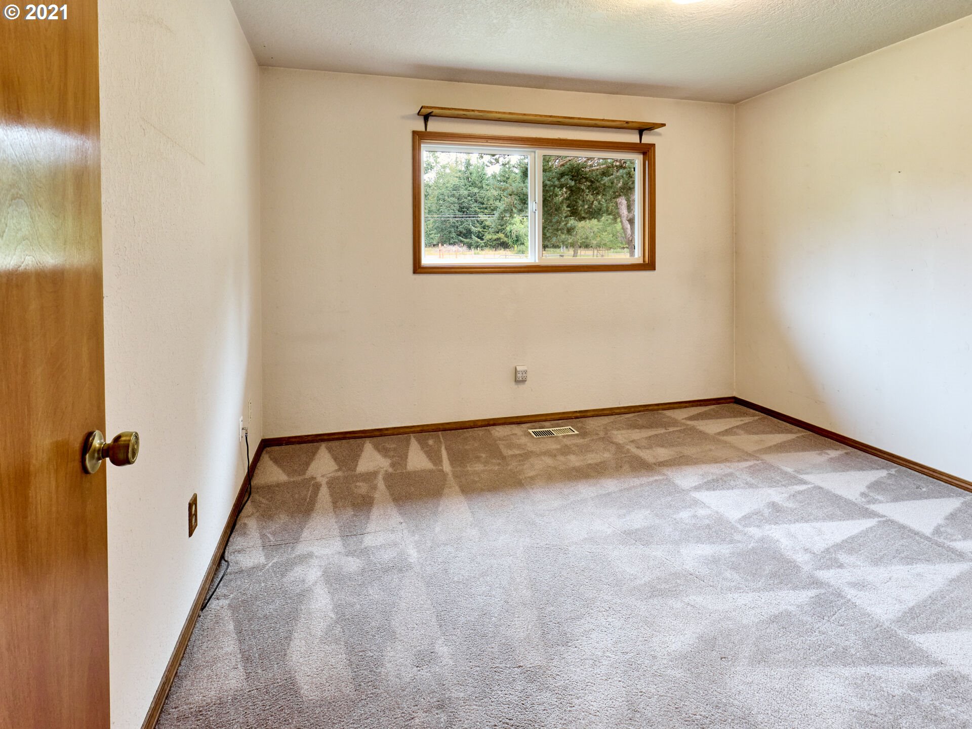 13912 South Carus Road Oregon City, OR 97045 - Photo 12 of 31
