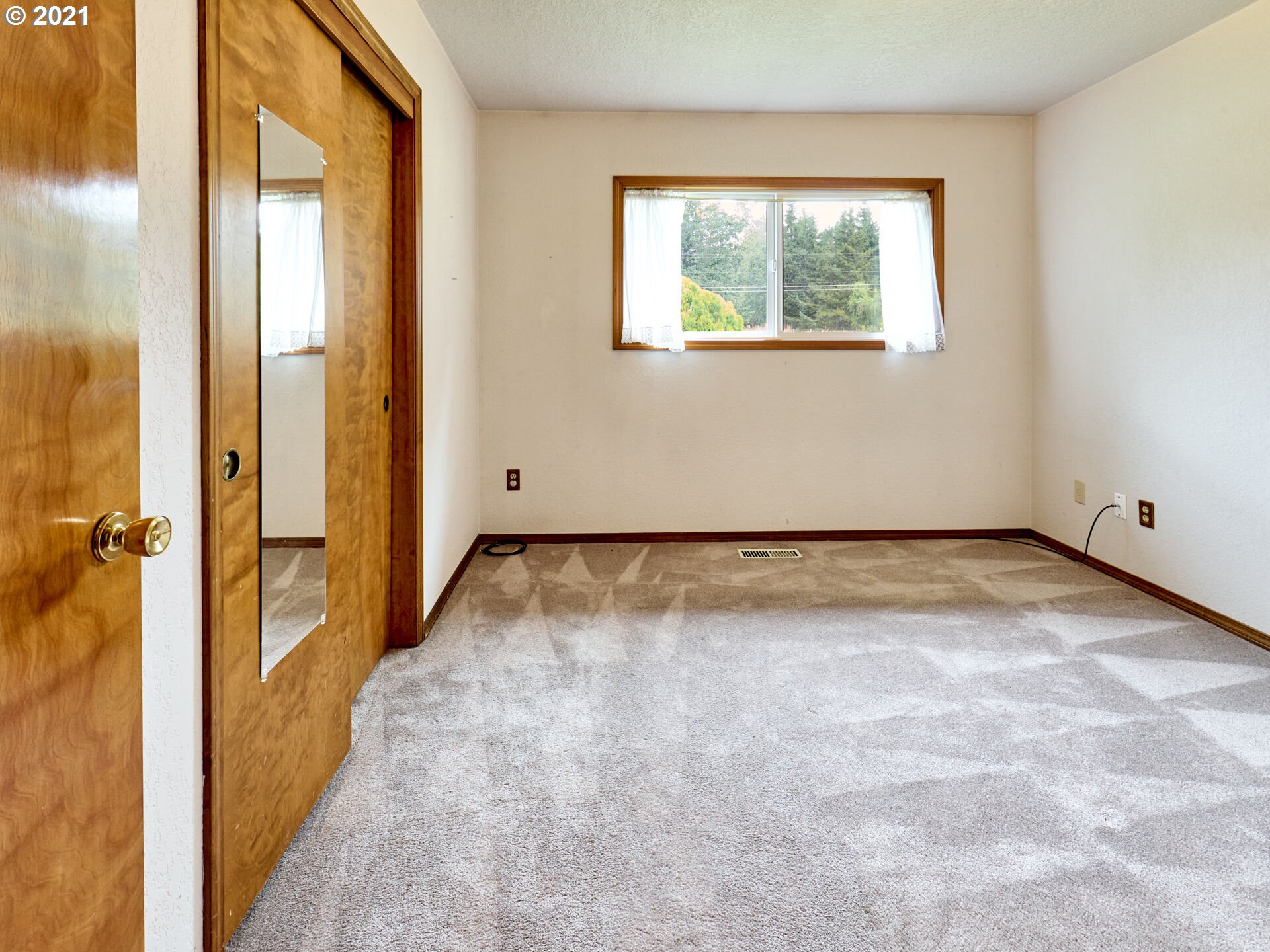 13912 South Carus Road Oregon City, OR 97045 - Photo 13 of 31