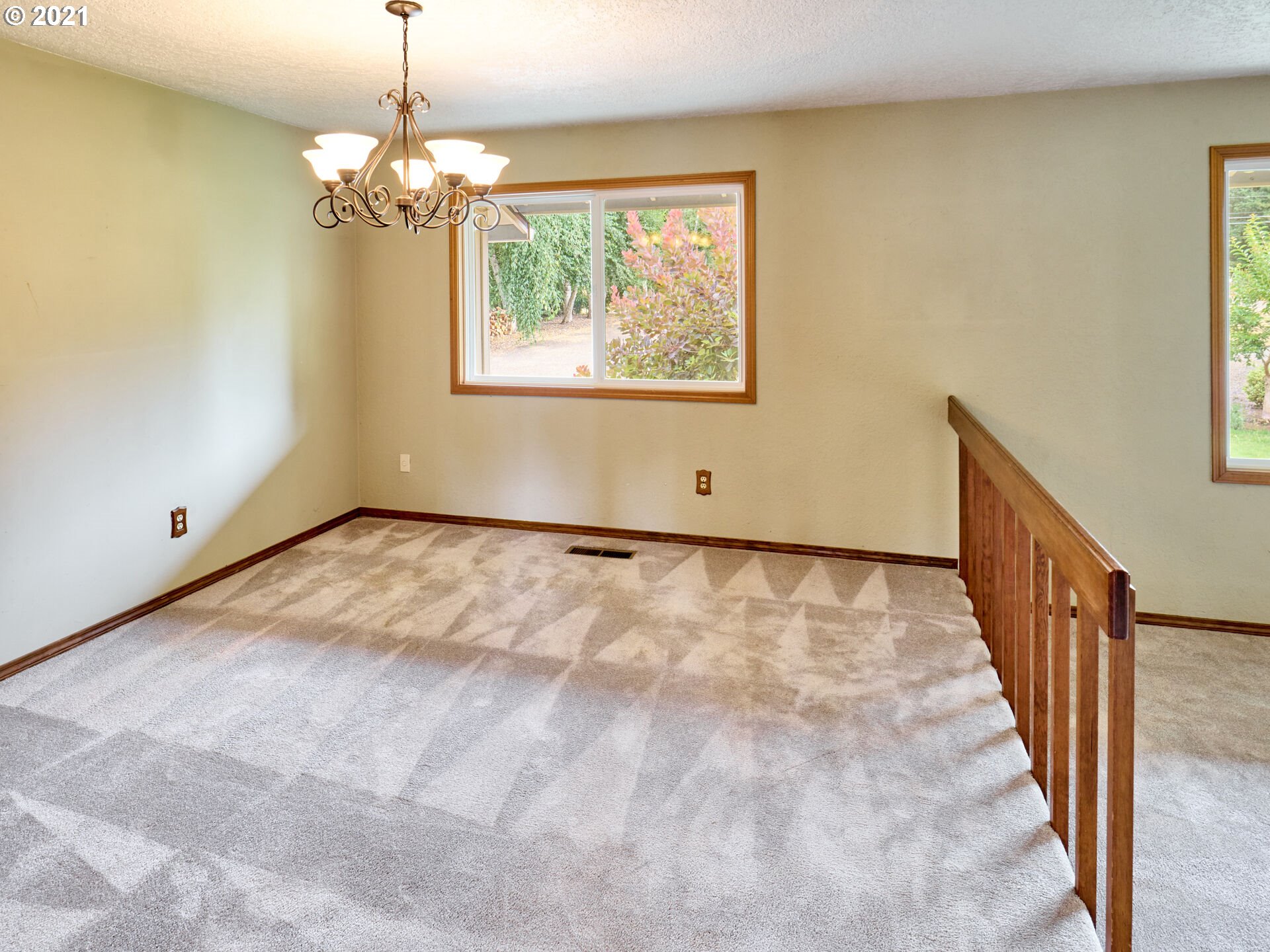 13912 South Carus Road Oregon City, OR 97045 - Photo 3 of 31