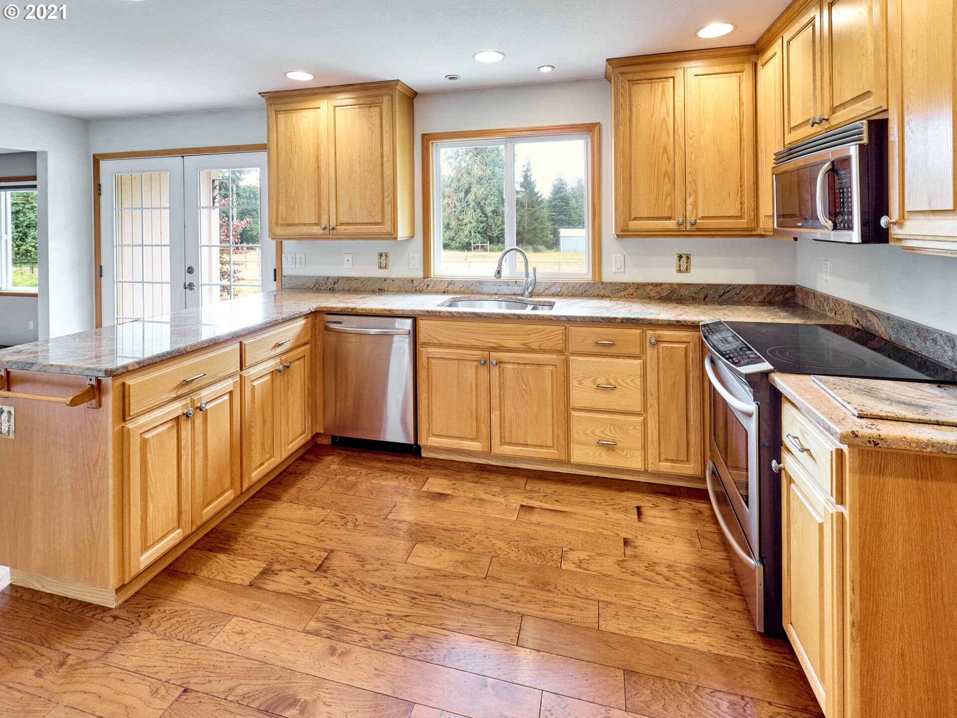 13912 South Carus Road Oregon City, OR 97045 - Photo 8 of 31
