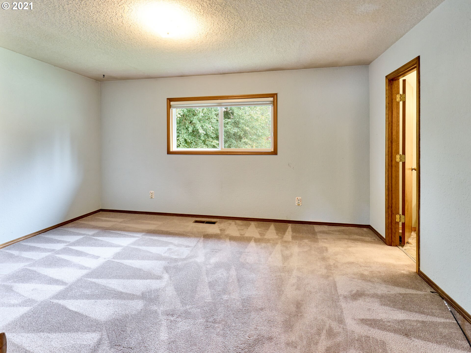 13912 South Carus Road Oregon City, OR 97045 - Photo 9 of 31