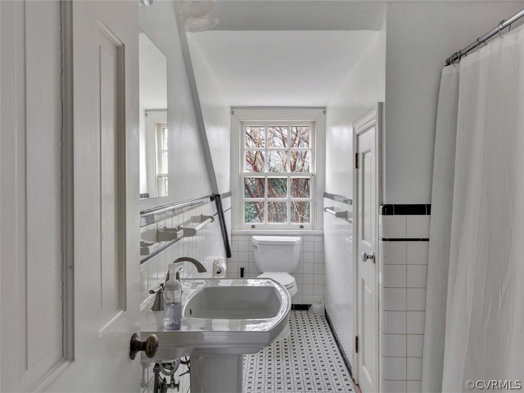 4203 Dover Road Richmond, VA 23221 - Photo 29 of 36 Gallery Image 29