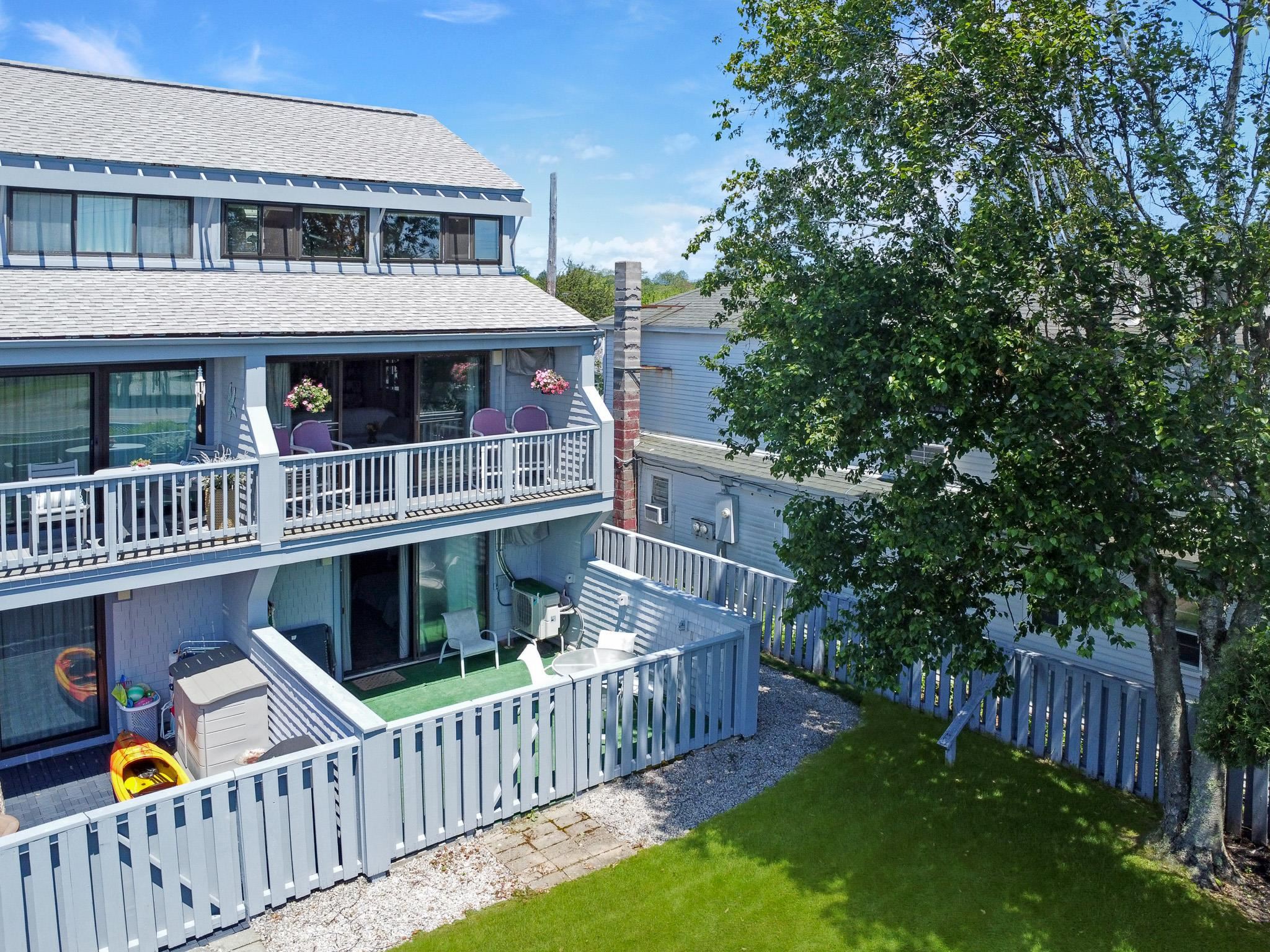 951 Ocean Boulevard, Unit 1 Hampton, NH 03842 - Photo 6 of 34