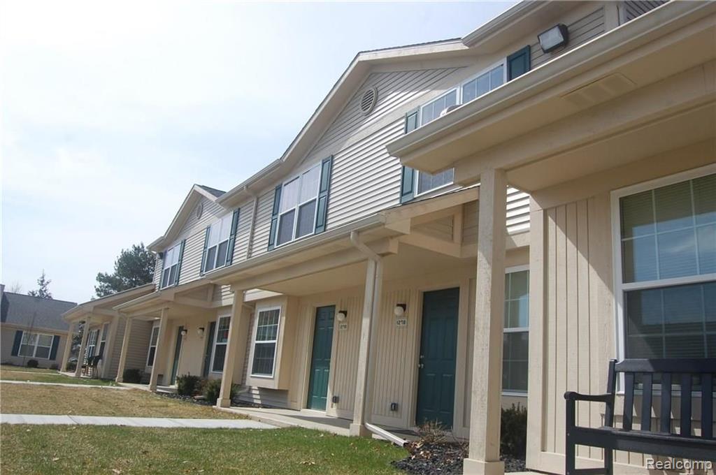 1304 Pine Ridge Drive Highland, MI 48357 - Photo 1 of 16