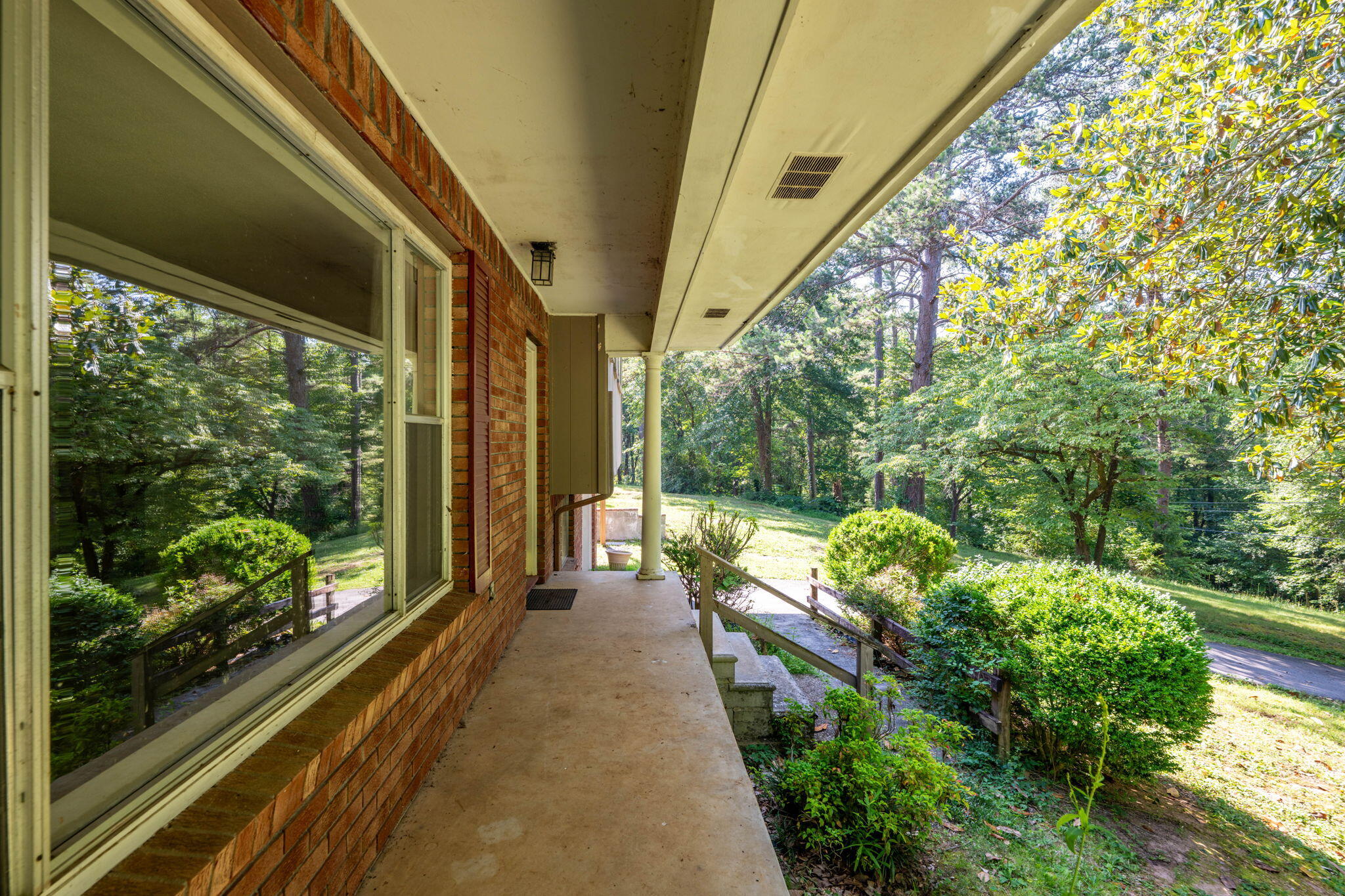 1004 Cave Springs Road Hixson, TN 37343 - Photo 4 of 47 4-web-or-mls-DSC_9638-121