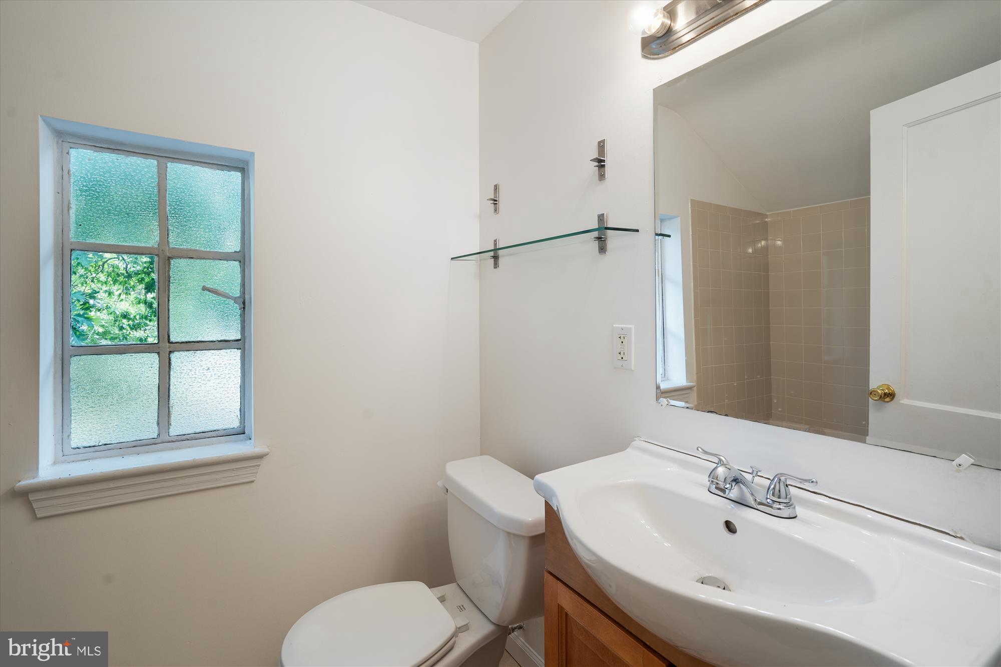 5906 Forest Road Cheverly, MD 20785 - Photo 15 of 30 Full bathroom