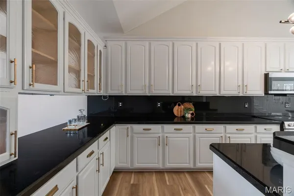 $539,900 | 730 Willow Spring Hill Court, Chesterfield, MO 63017