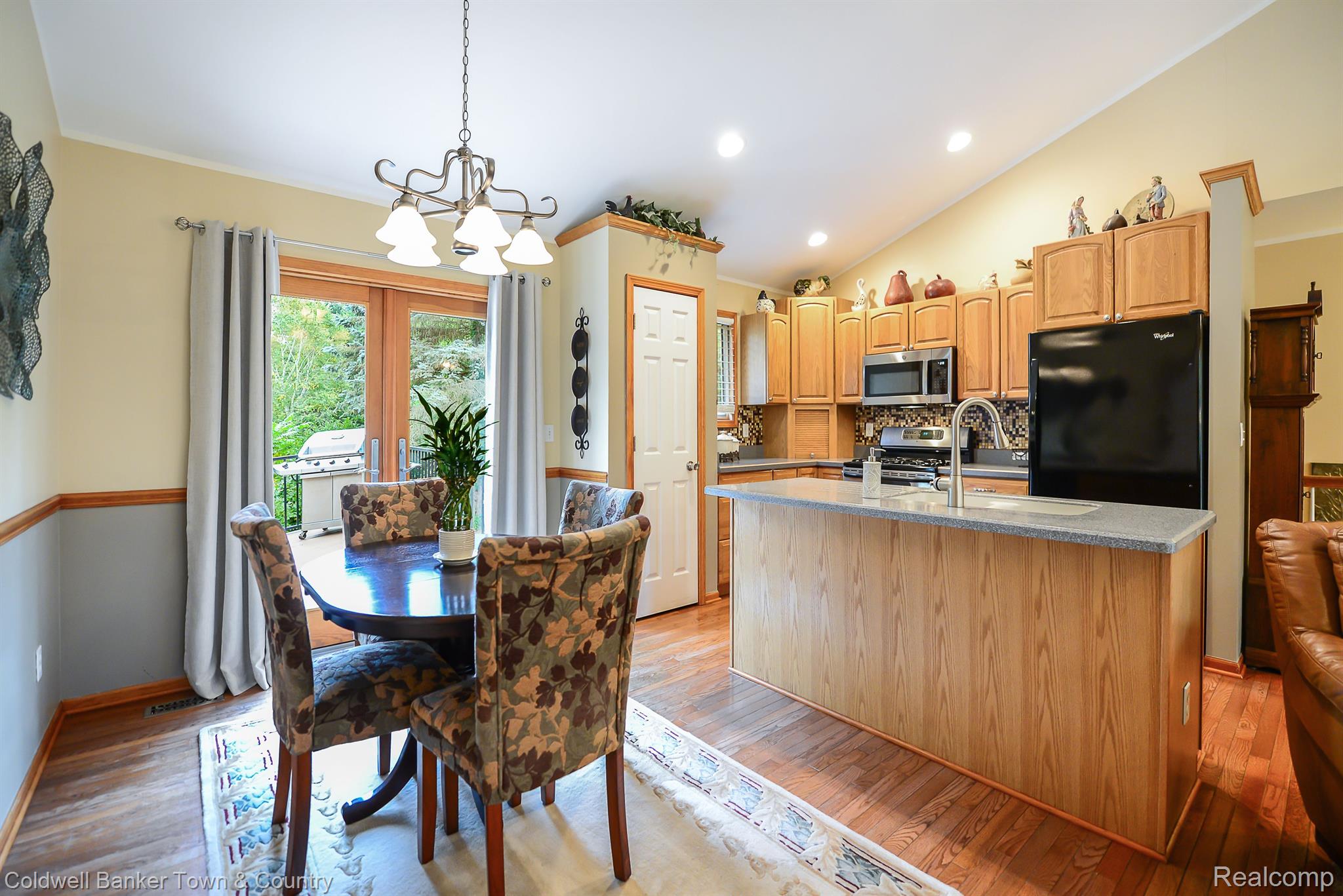 9519 Silver Lake Road Linden, MI 48451 - Photo 10 of 43 Gallery Image 10
