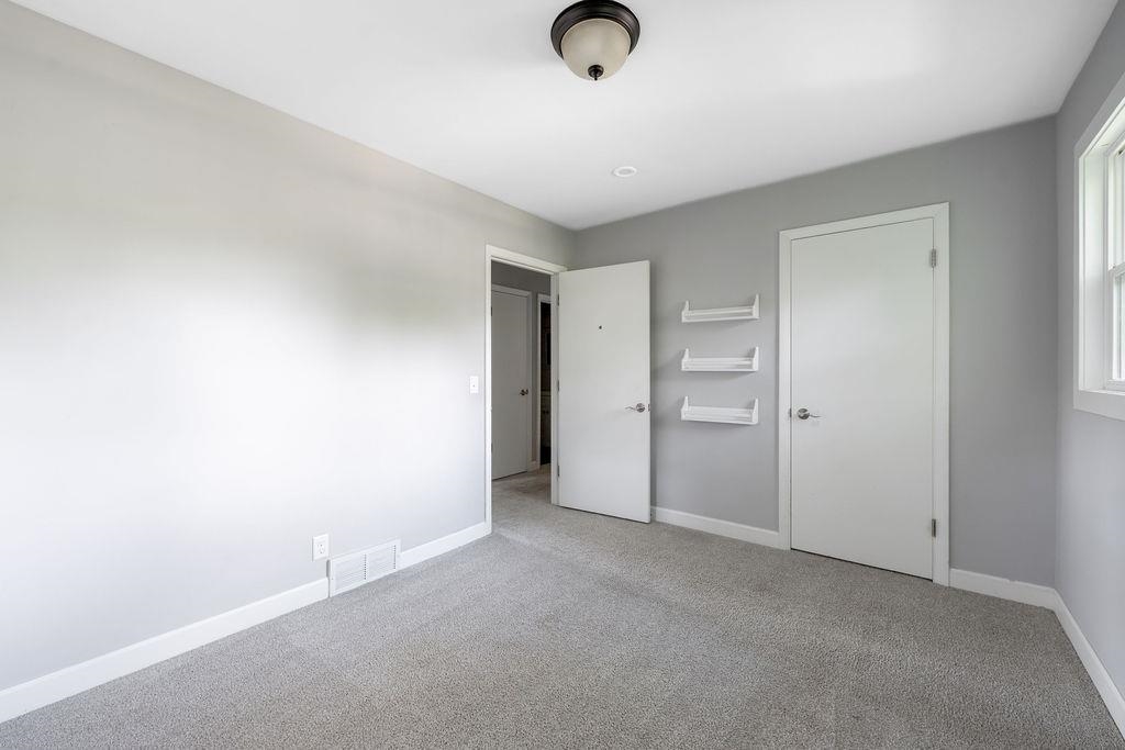 6109 Old Middleton Road Madison, WI 53705 - Photo 17 of 39 Gallery Image 17