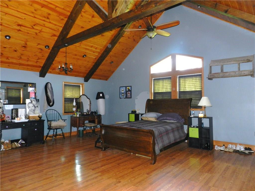 718 Gardner Center Road New Castle, PA 16101 - Photo 4 of 18