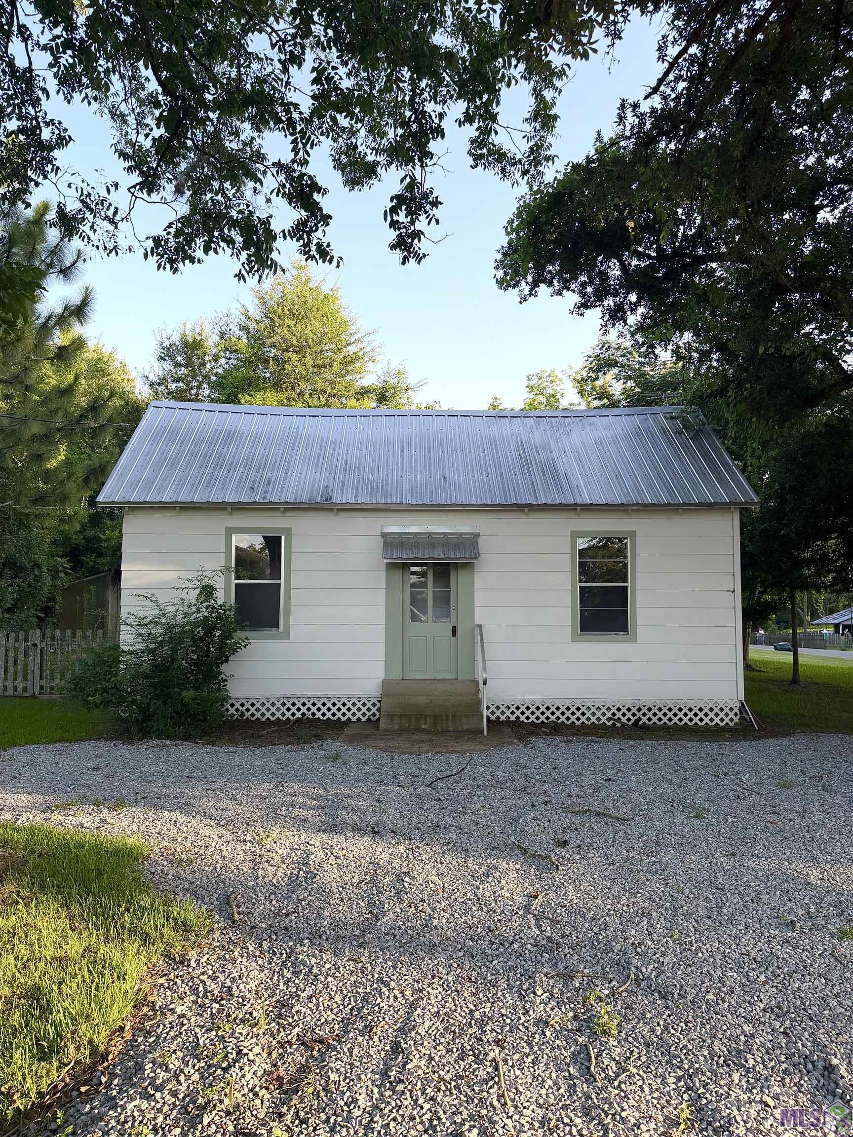 1412 Chestnut Street Jackson, LA 70748 - Photo 1 of 28