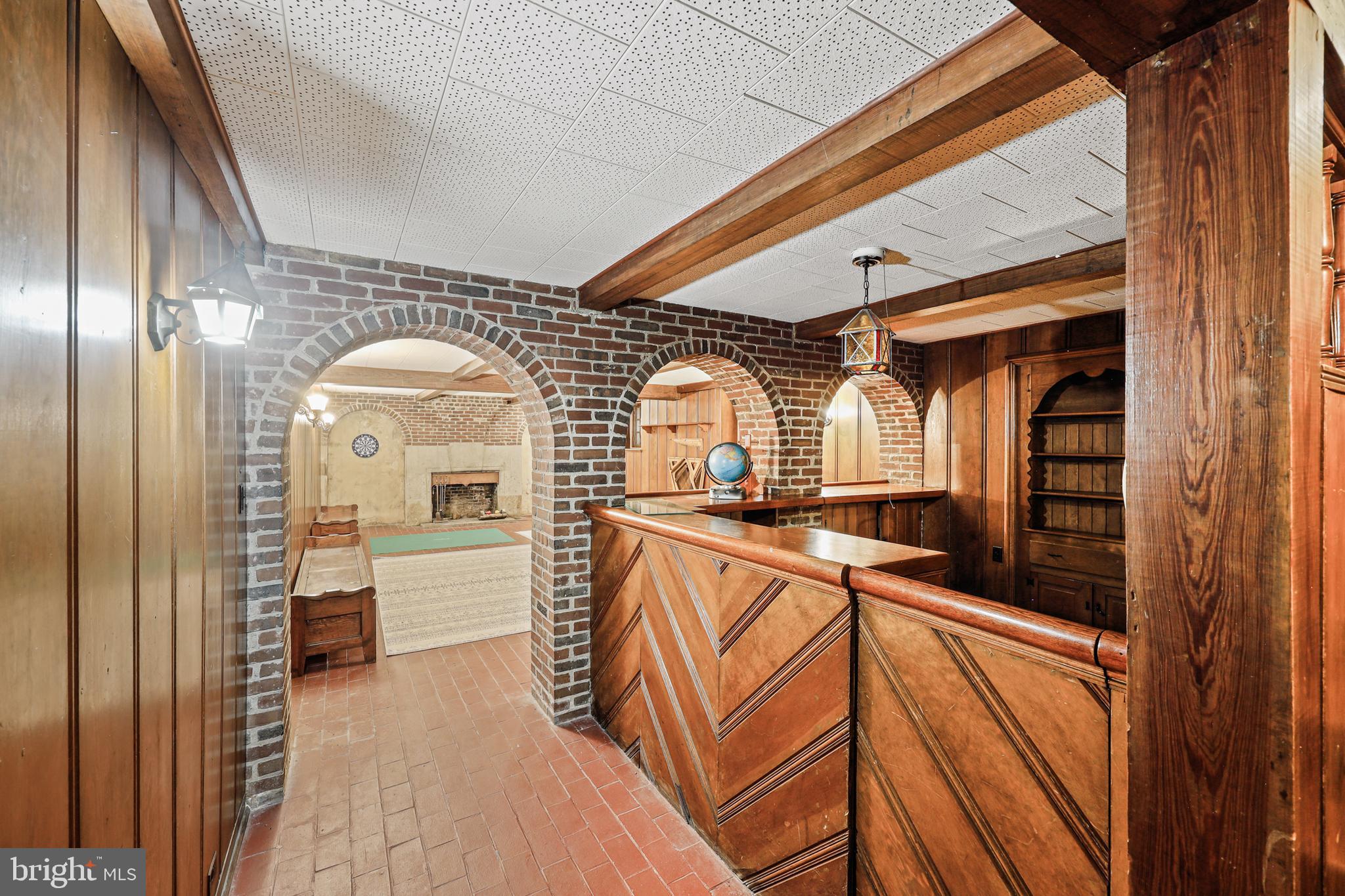 119 St Dunstans Road Baltimore, MD 21212 - Photo 48 of 54 Lower Level Bar