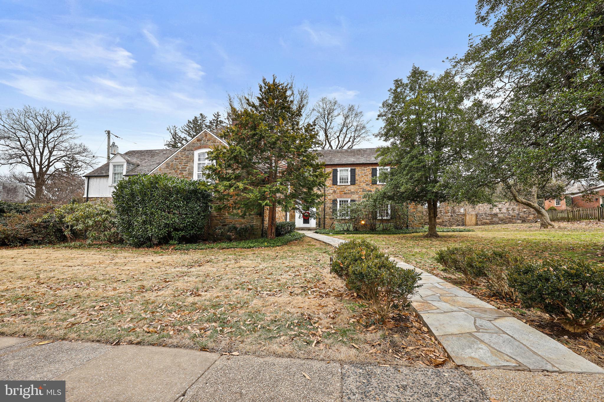 119 St Dunstans Road Baltimore, MD 21212 - Photo 53 of 54 Front Exterior