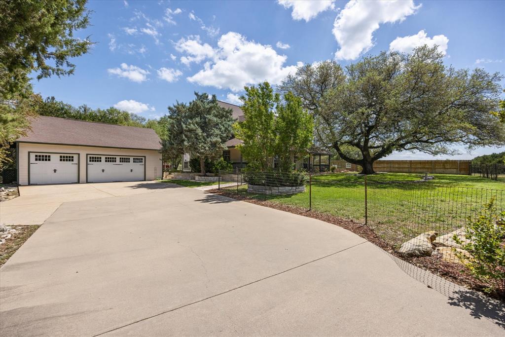 1311 Williamson Road Granbury, TX 76048 - Photo 4 of 40