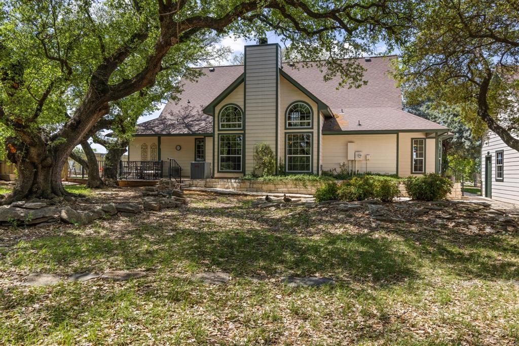 1311 Williamson Road Granbury, TX 76048 - Photo 5 of 40