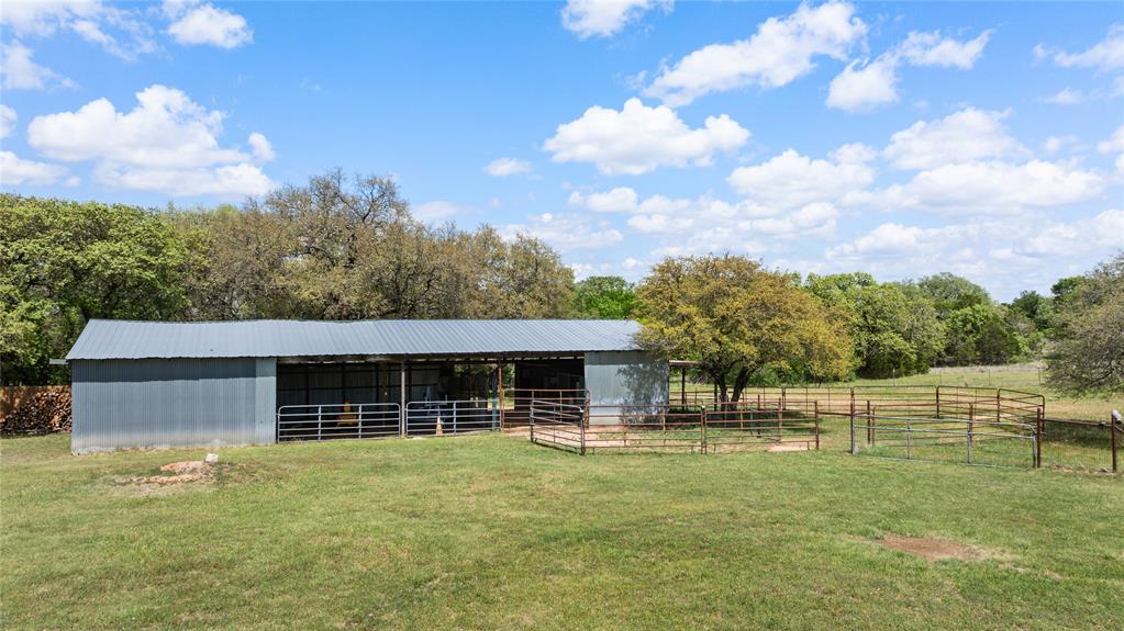 1311 Williamson Road Granbury, TX 76048 - Photo 8 of 40