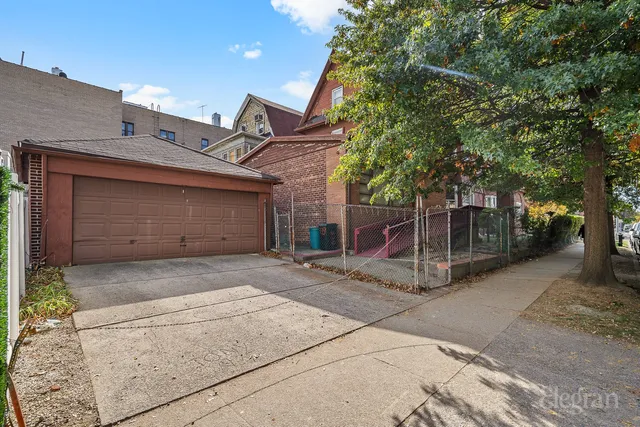 $3,550,000 | 339 Ocean Parkway | Kensington
