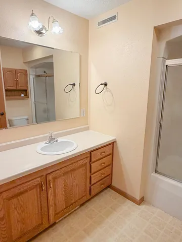 $319,900 | 509 Summer Lane, Lakefield, MN 56150