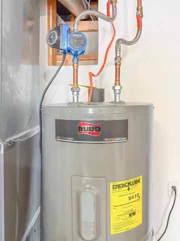 $319,900 | 509 Summer Lane, Lakefield, MN 56150